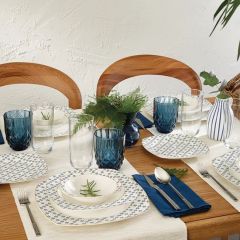 24 Piece Starry Design Dinnerware, Service for 6