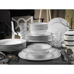 24 Piece White Porcelain Dinnerware, Service for 6